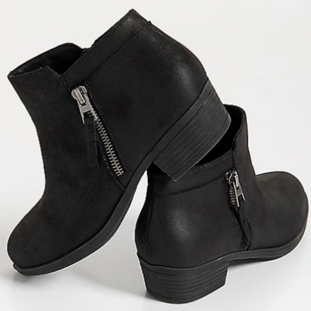 Maurice's cleo side zip ankle bootie